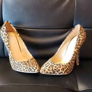 Charles alberts cheetah pumps